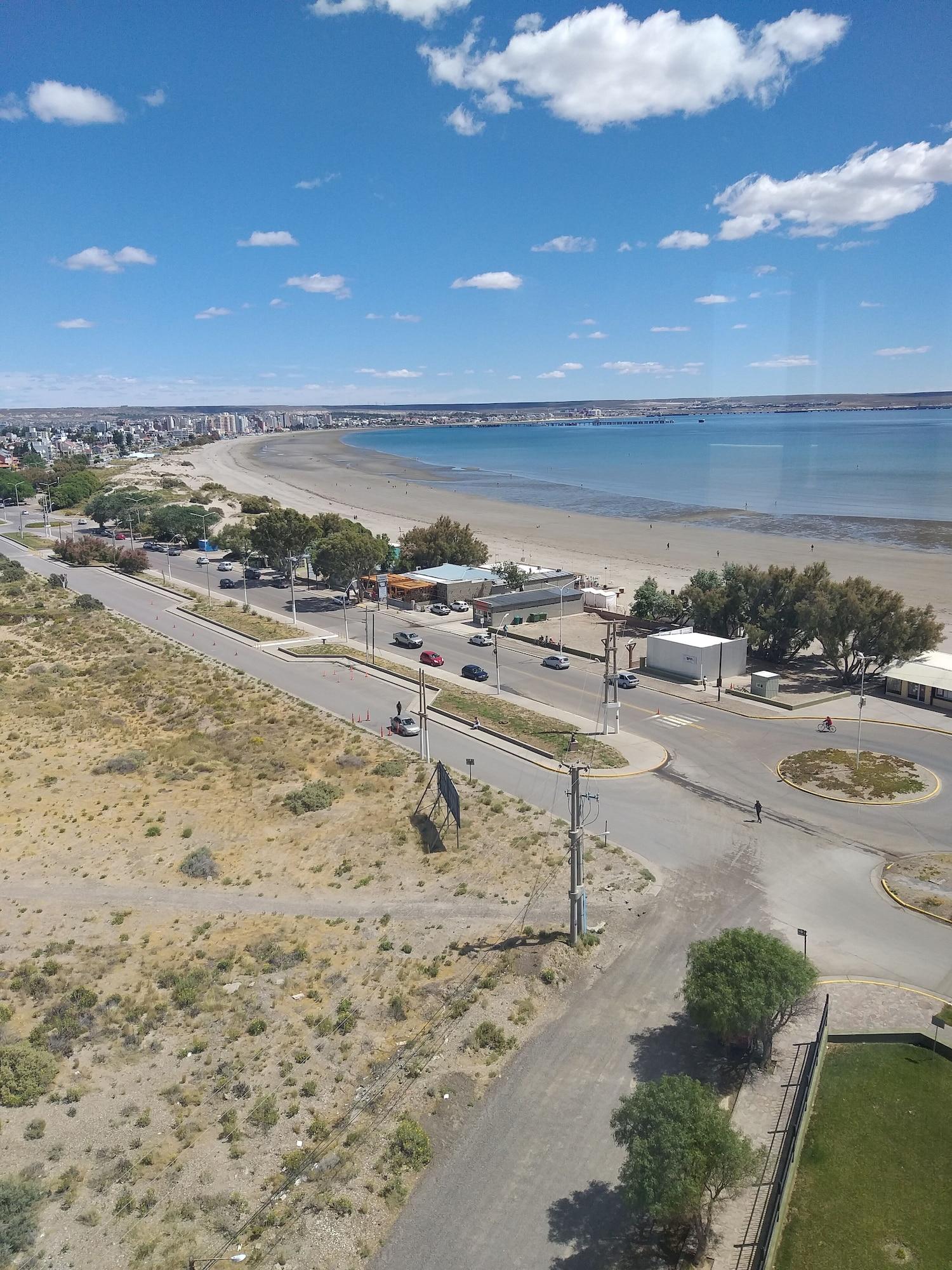 Rayentray Grand Hotel Puerto Madryn Bagian luar foto