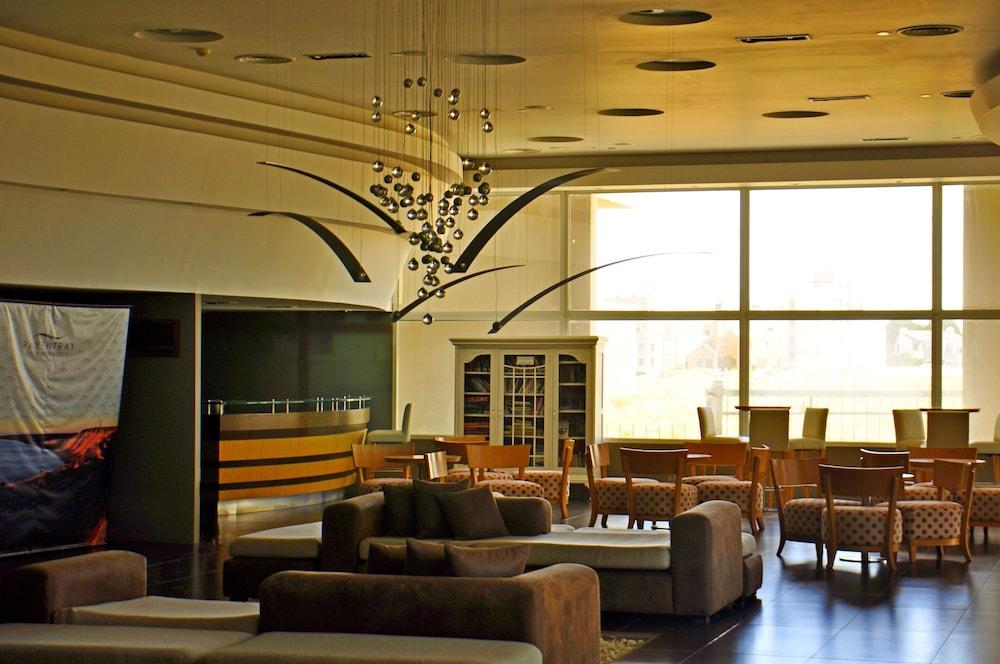Rayentray Grand Hotel Puerto Madryn Bagian luar foto